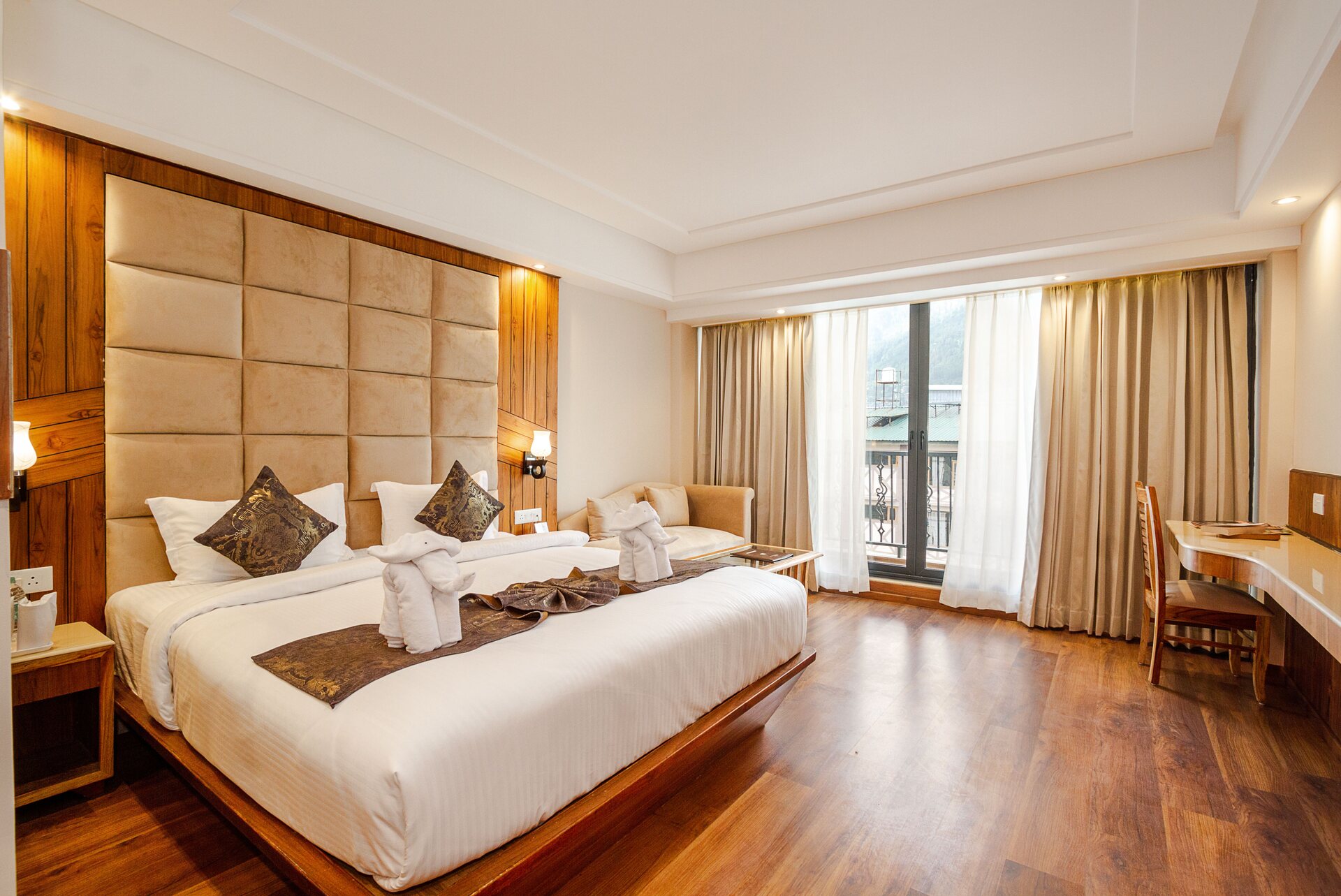 Complete support for Rooms and F&B.